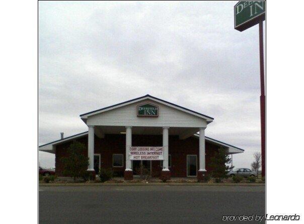 Deerfield Inn And Suites Steele Exterior foto